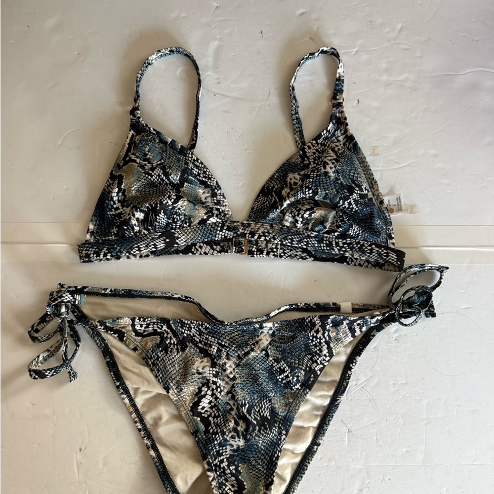 Snakeskin Print Bikini Set top is a size large bottom as an extra large